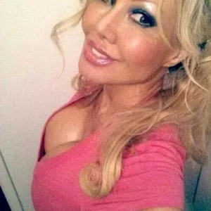 Freigeistige Cougars zum Treffen, Telegram-Pornogruppe